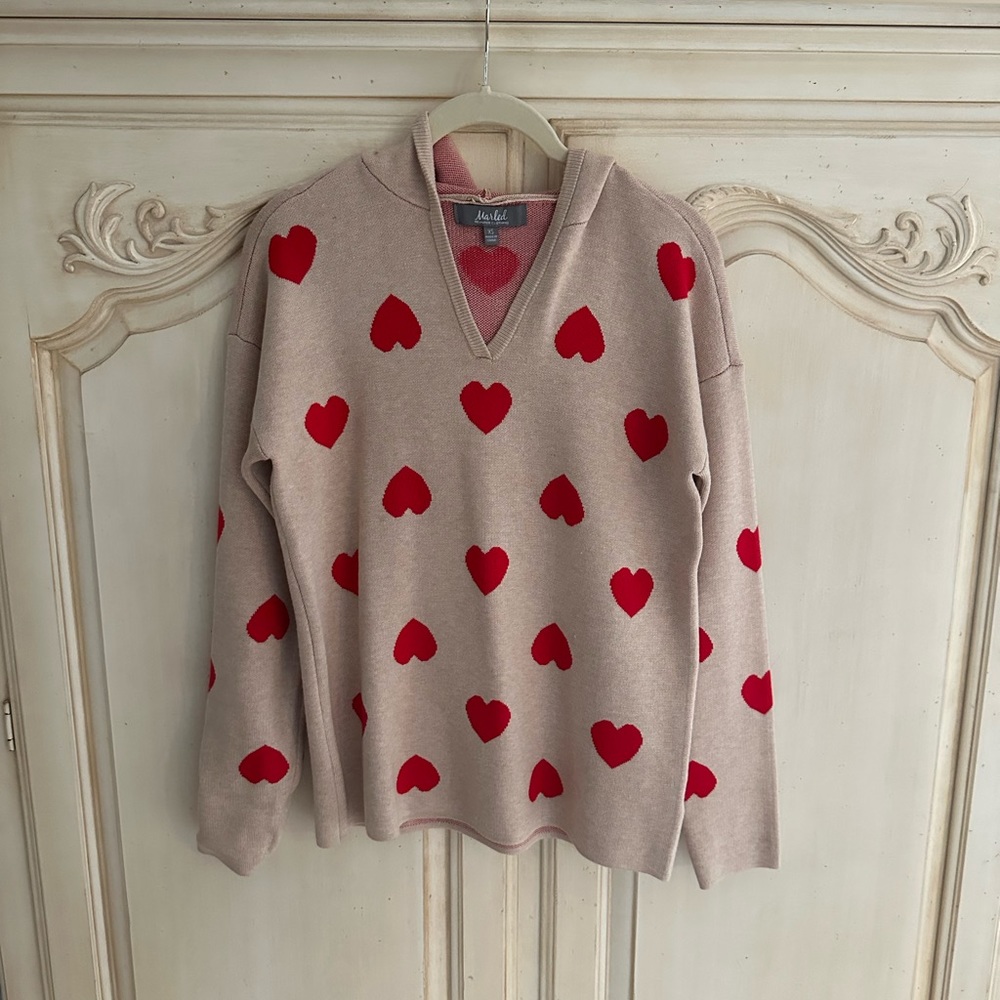 NEW Oatmeal Hooded Sweater with Red Hearts XS